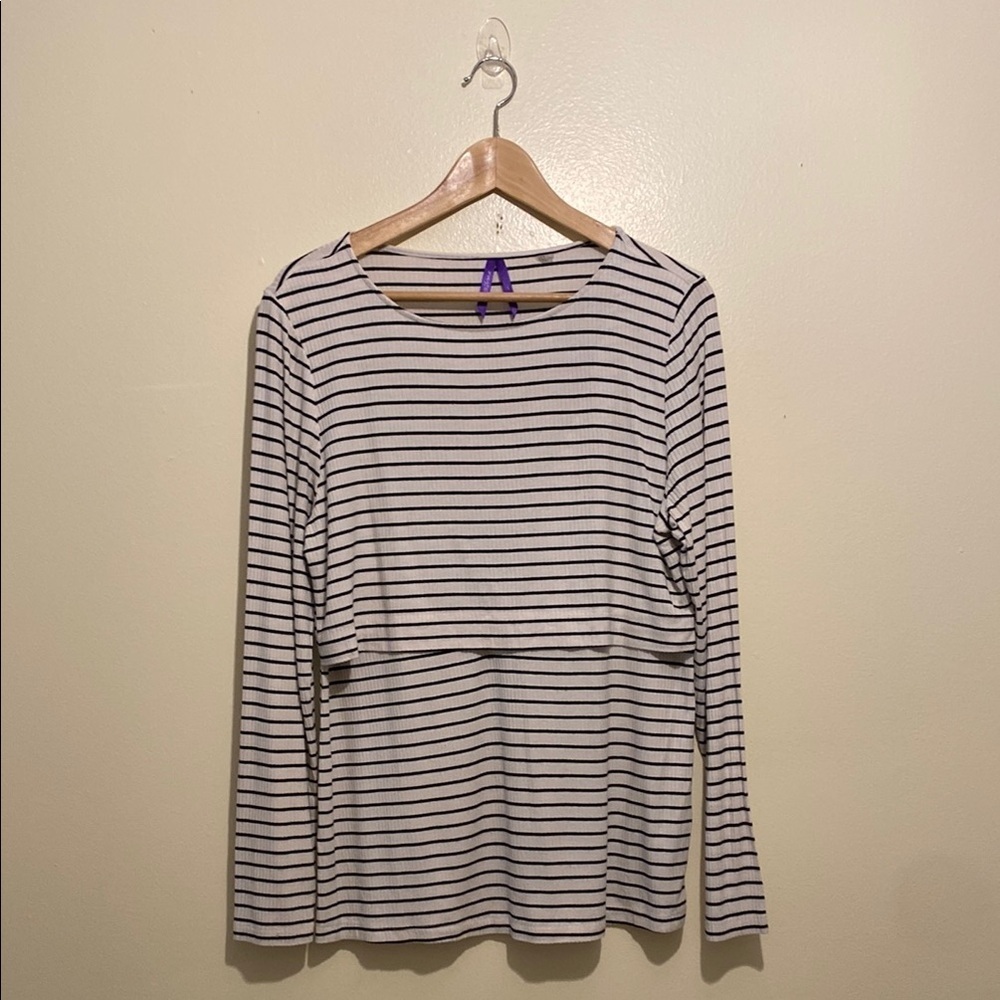 SERAPHINE black & white maternity long sleeve top . Size L